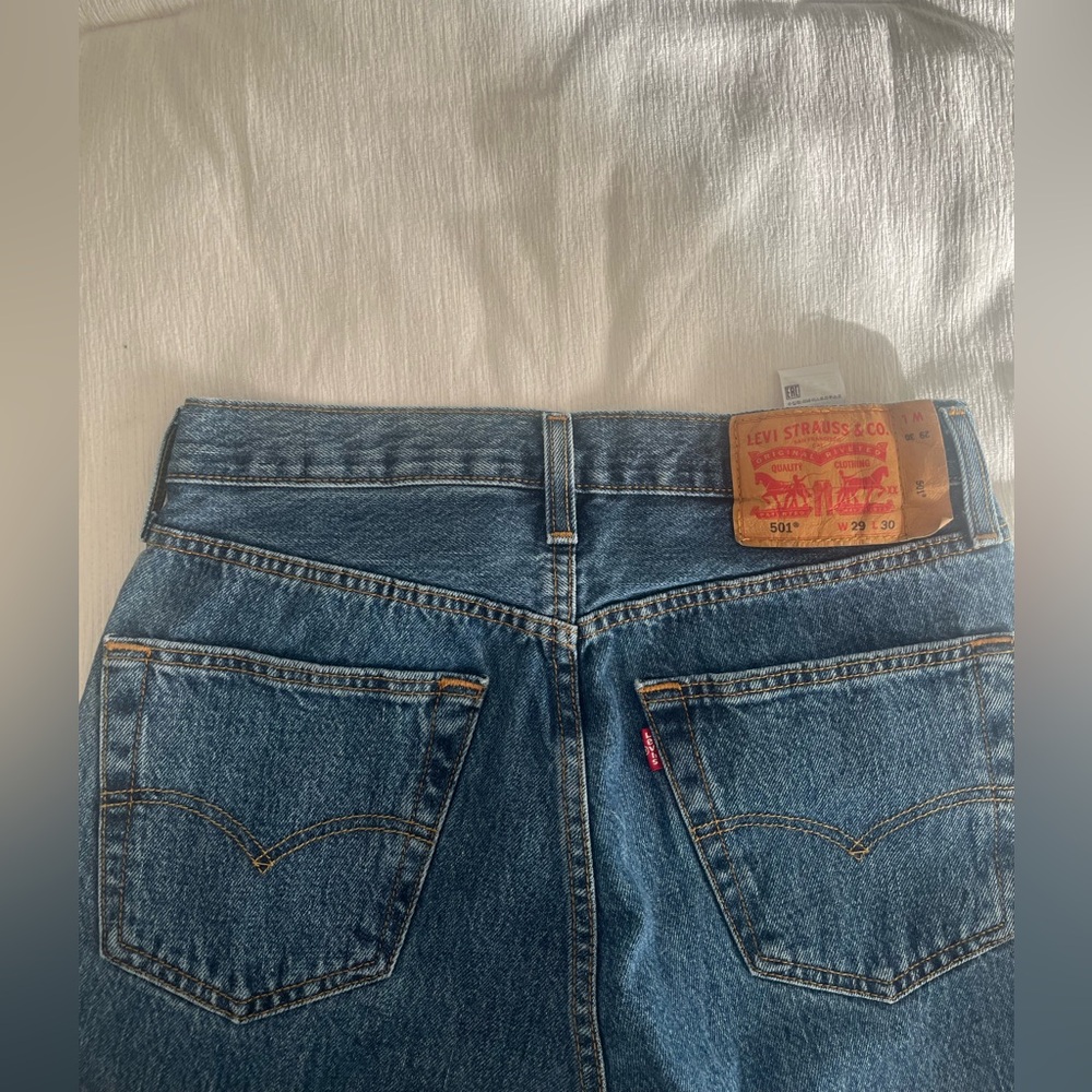Levi's Men's 501 Button Fly Jeans NWOT - Picture 7 of 9